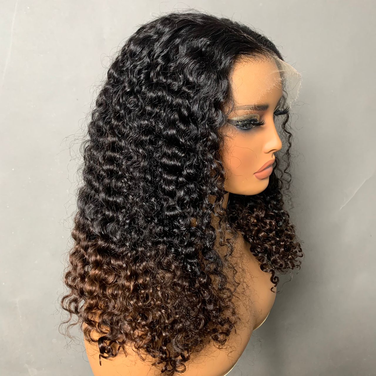 Nour HD lace